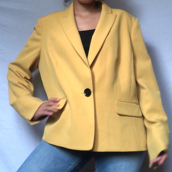 mustard coat size 24